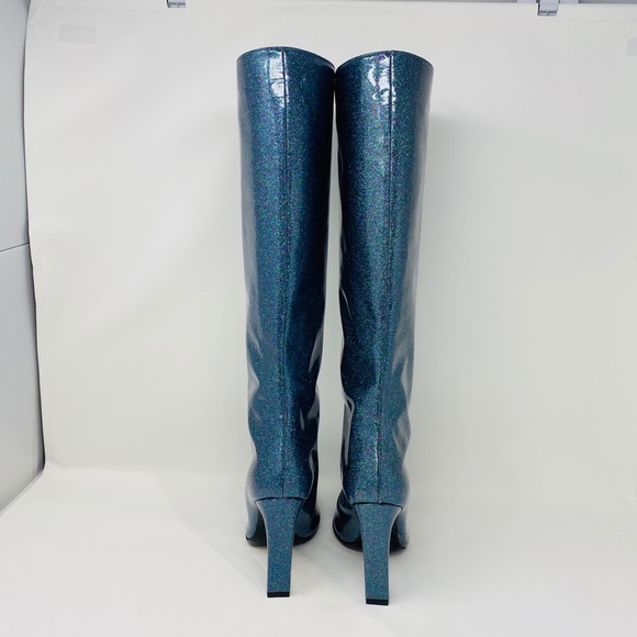AREA**Glitter Patent Leather Boots**US 6 $880 - Picture 6 of 8